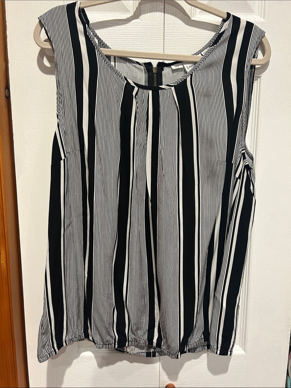 Junarose Black and White Vertical Stripe Sleeveless Tank
